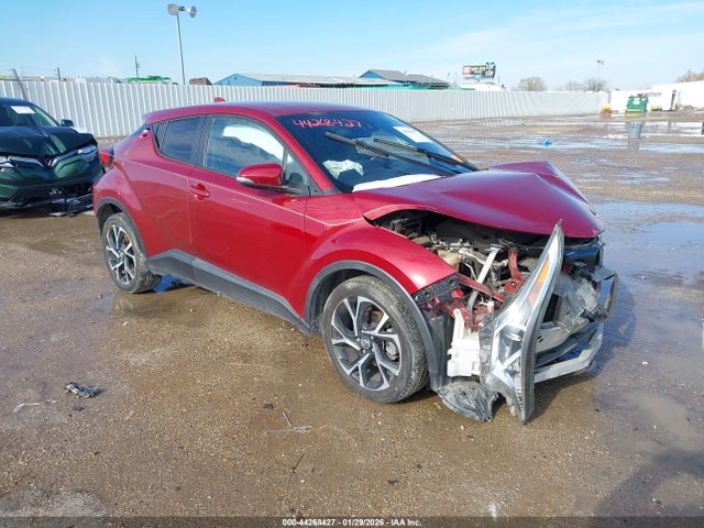 2019 TOYOTA C-HR XLE