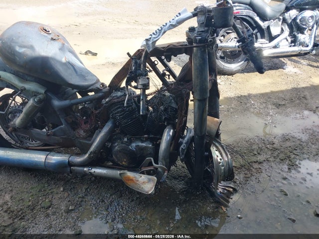 1998 HONDA VT750 CD2