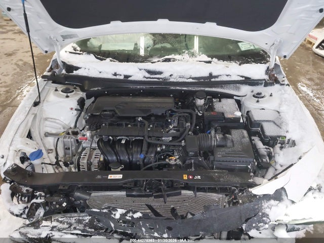 HYUNDAI ELANTRA SEL - 10