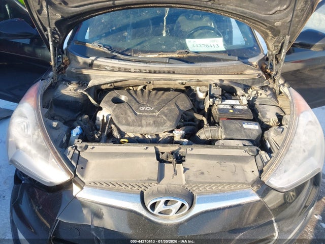 HYUNDAI VELOSTER - 10