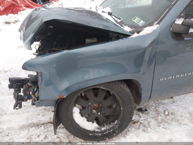 CHEVROLET AVALANCHE 1500 LS - 6