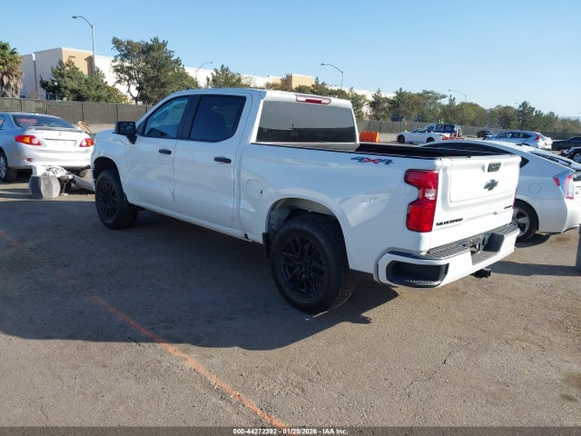 CHEVROLET SILVERADO 1500 4WD SHORT BED CUSTOM - 3