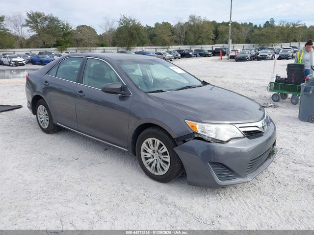 2014 TOYOTA CAMRY LE
