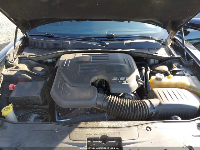 DODGE CHARGER SXT - 10