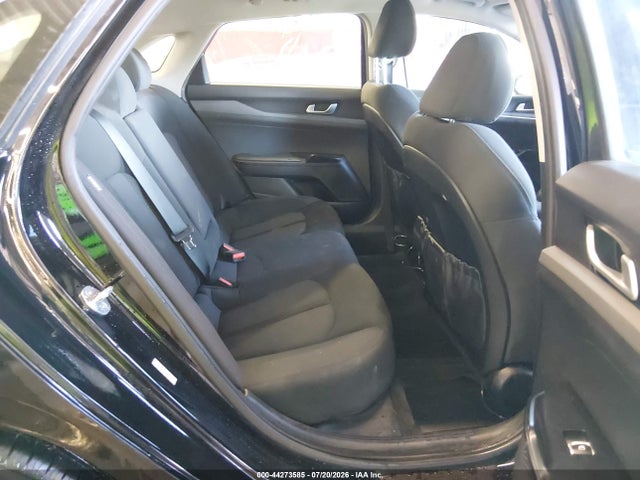 2022 KIA K5 LXS photo 8