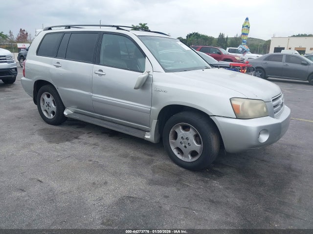 2004 TOYOTA HIGHLANDER V6