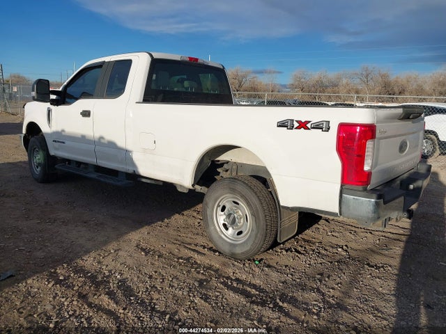 FORD F-250 XL - 3