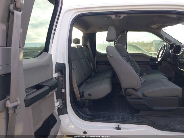 FORD F-250 XL - 8