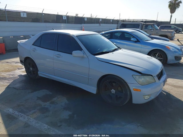 2001 LEXUS IS 