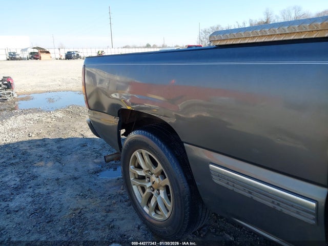 CHEVROLET SILVERADO 1500 LS - 6