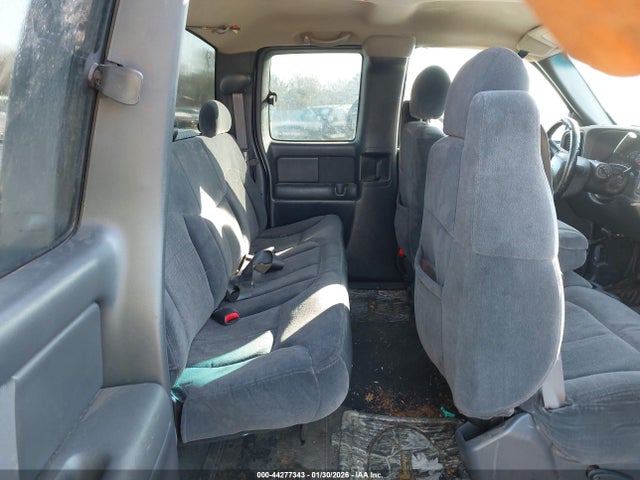 CHEVROLET SILVERADO 1500 LS - 8