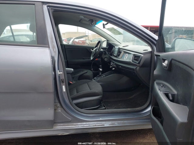 KIA RIO S - 5