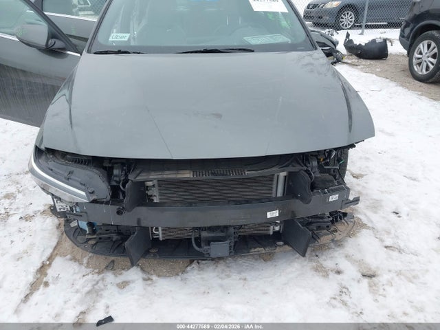 HYUNDAI ELANTRA HYBRID LIMITED - 6