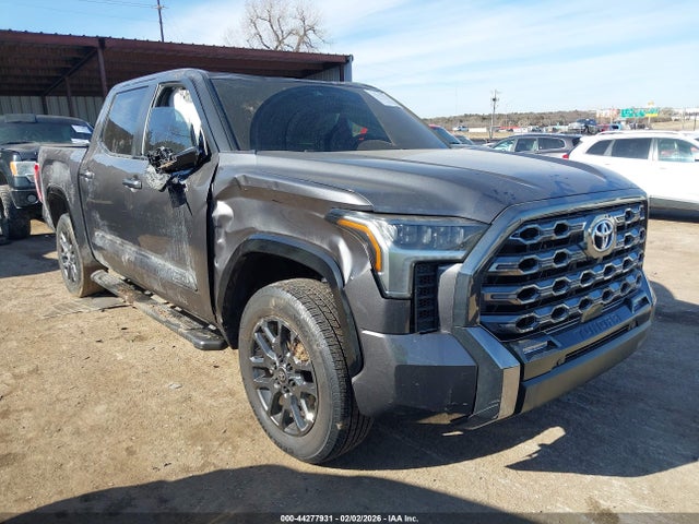 TOYOTA TUNDRA - 1