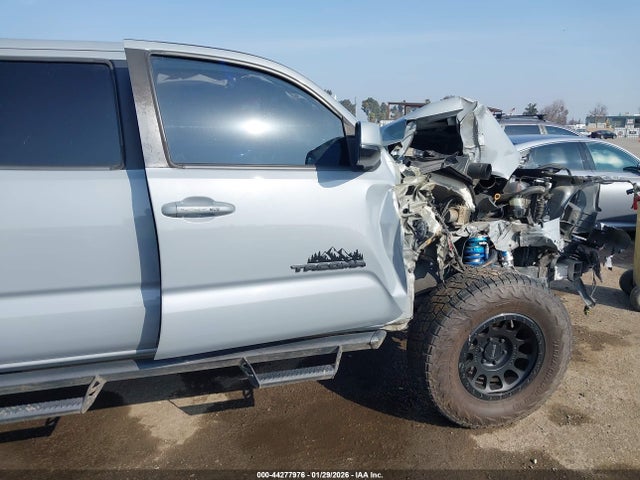 2019 TOYOTA TACOMA SR5 V6 17