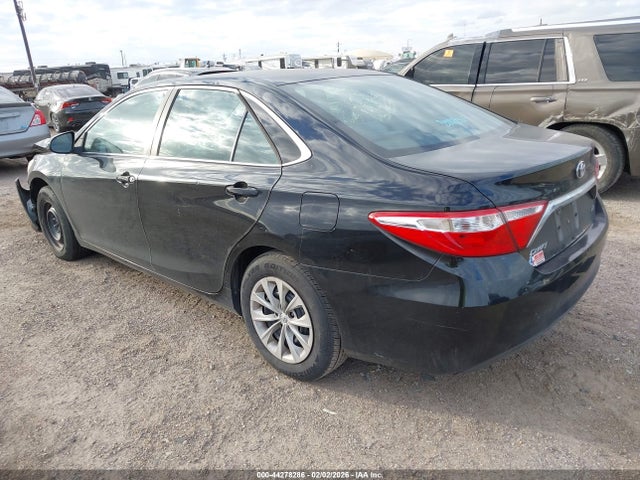 TOYOTA CAMRY - 3