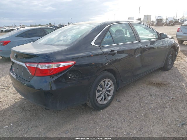 TOYOTA CAMRY - 4