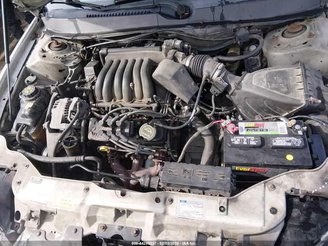 FORD TAURUS SE - 10