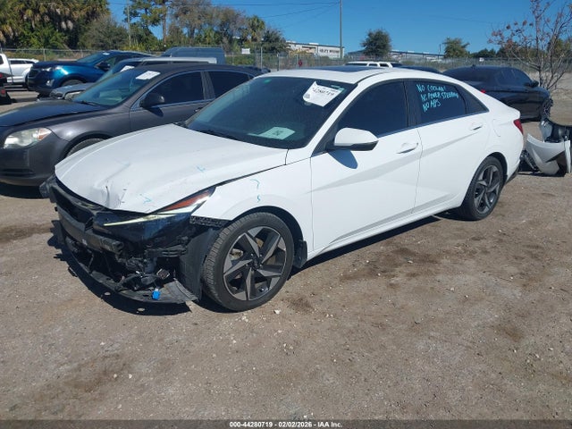 HYUNDAI ELANTRA HYBRID LIMITED - 2