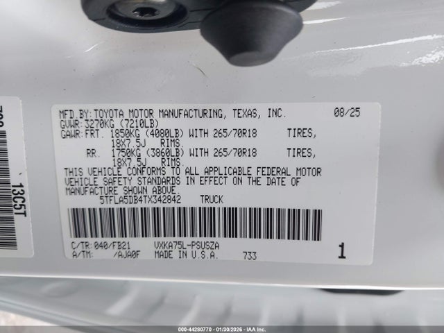 TOYOTA TUNDRA - 9
