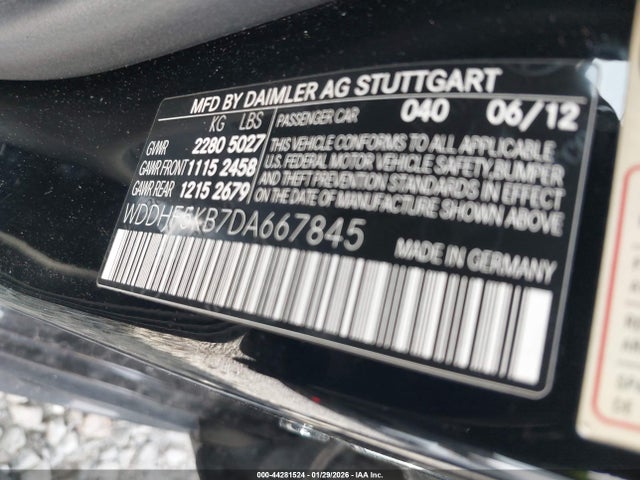 MERCEDES-BENZ E-CLASS - 9