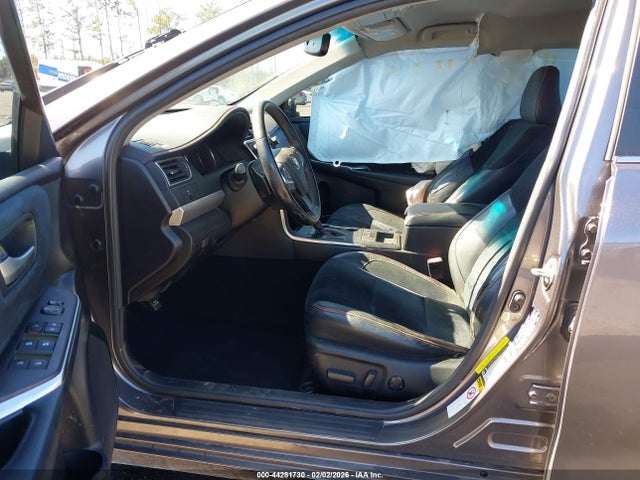 2017 Toyota CAMRY XSE photo 5
