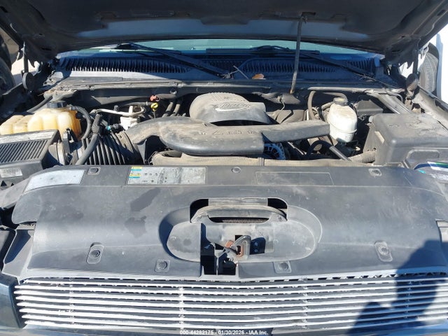 CHEVROLET AVALANCHE 1500 - 10