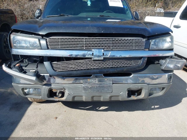 CHEVROLET AVALANCHE 1500 - 6