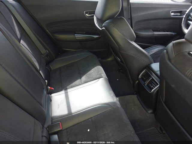 صورة 8 لـ 2019 Acura TLX TECH A-SPEC PKGS