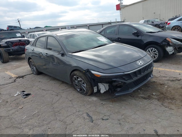 HYUNDAI ELANTRA SEL - 1