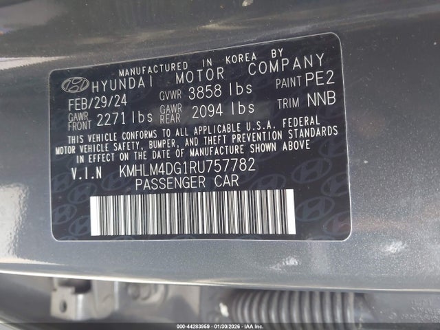 HYUNDAI ELANTRA SEL - 9