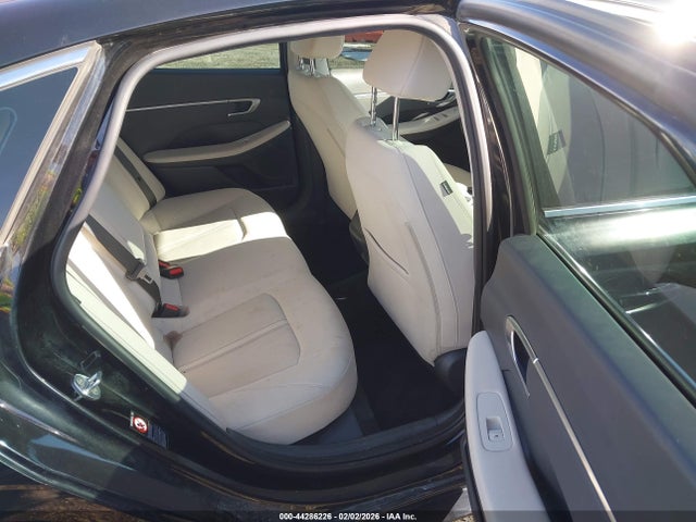 HYUNDAI SONATA SEL - 8