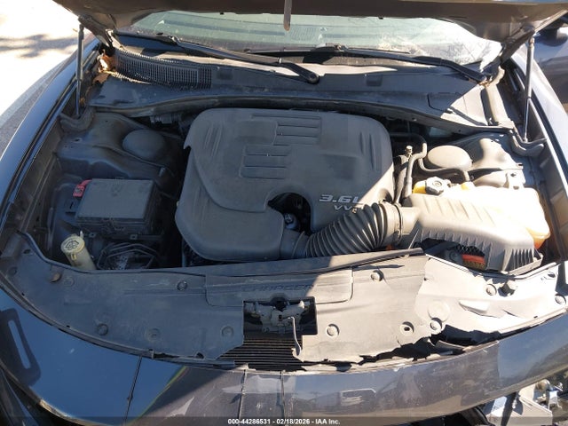 DODGE CHARGER SXT PLUS RWD - 10