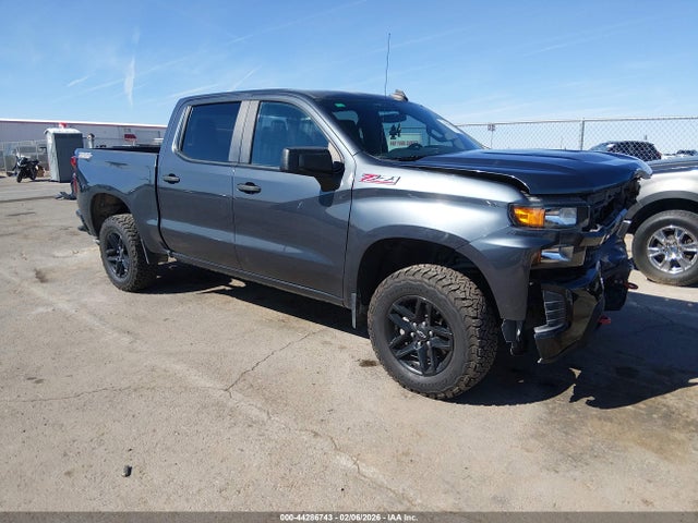 CHEVROLET SILVERADO 1500 CUSTOM TRAIL BOSS - 1