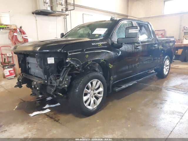 CHEVROLET SILVERADO 1500 CUSTOM - 2