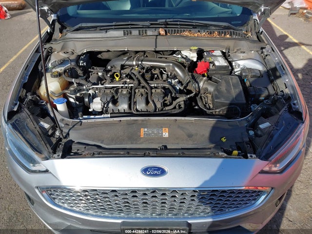 FORD FUSION TITANIUM - 10