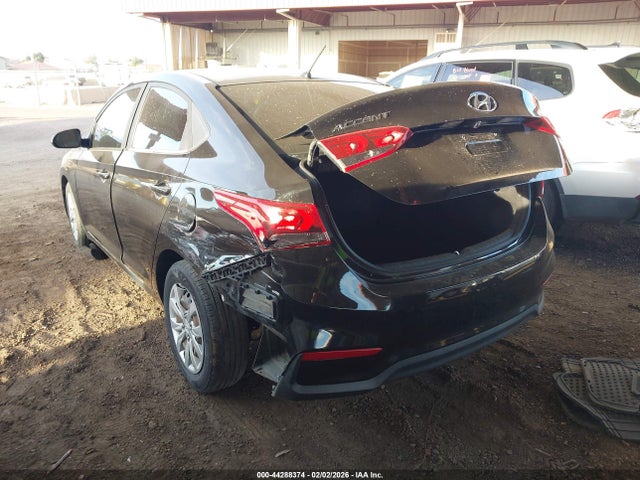 HYUNDAI ACCENT SE - 3