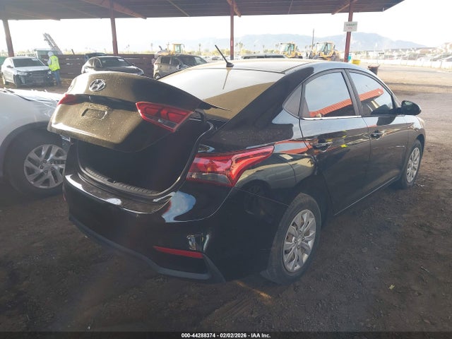 HYUNDAI ACCENT SE - 4