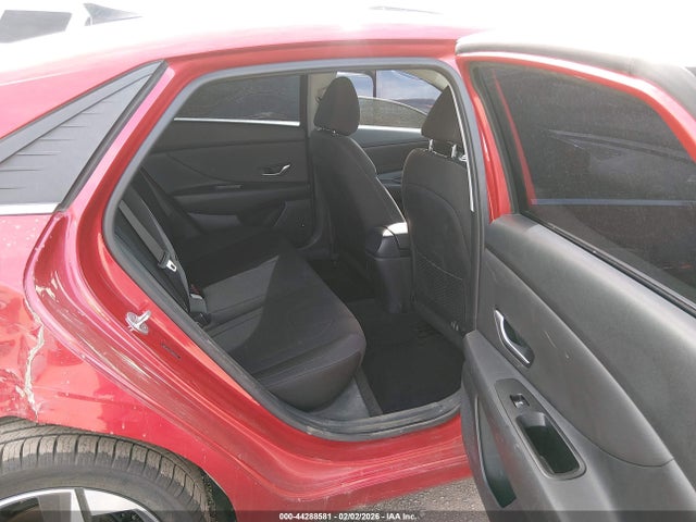 HYUNDAI ELANTRA SEL - 8