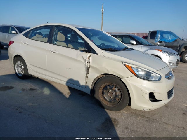 2016 HYUNDAI ACCENT SE