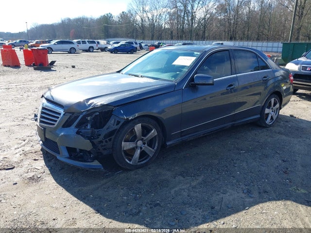 MERCEDES-BENZ E-CLASS - 2