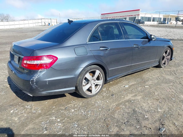 MERCEDES-BENZ E-CLASS - 4