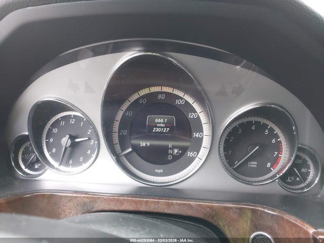 MERCEDES-BENZ E-CLASS - 7