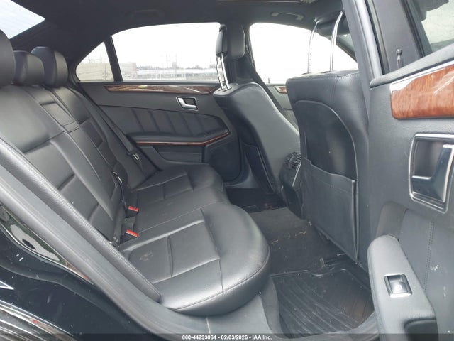 MERCEDES-BENZ E-CLASS - 8