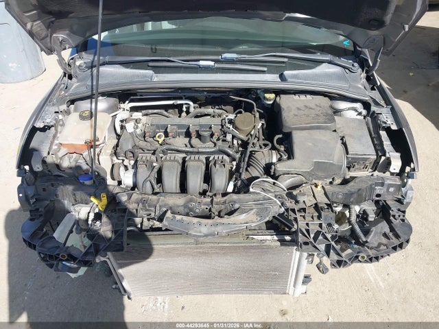FORD FOCUS TITANIUM - 10
