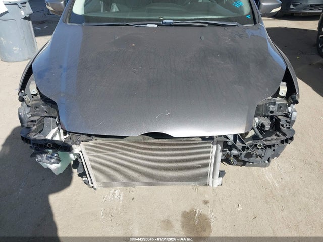 FORD FOCUS TITANIUM - 6