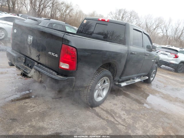 DODGE RAM 1500 SLT/SPORT/TRX - 4