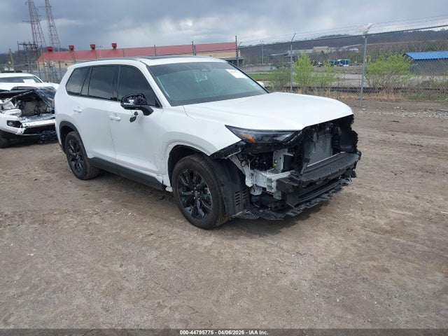 2026 TOYOTA GRAND HIGH LIMITED