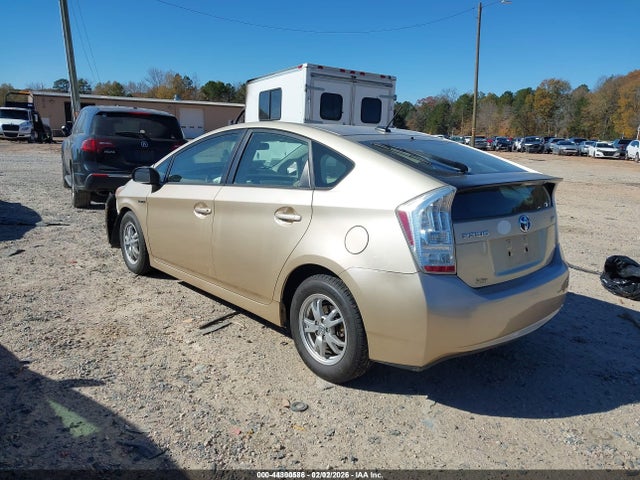 2010 Toyota PRIUS III — фото 3