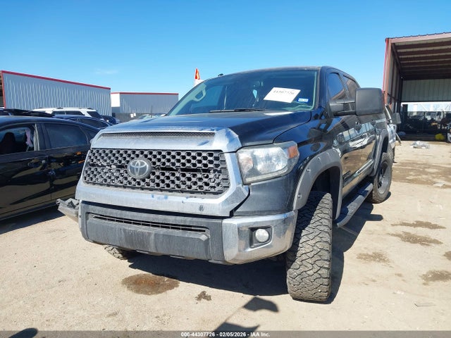 TOYOTA TUNDRA - 2